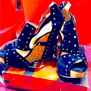 Stylish Black and Tan Platform Heels